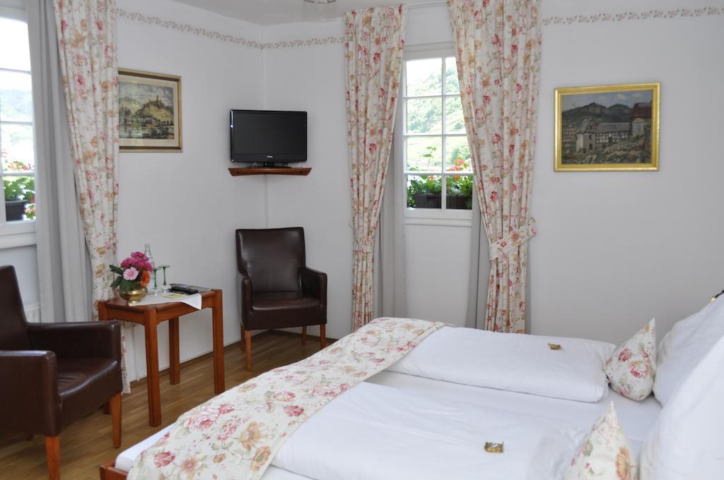 Altes Zollhaus Bed & Breakfast ไบล์ชไตน์ ห้อง รูปภาพ